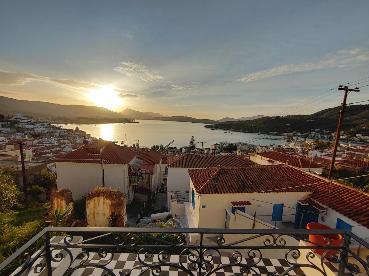 Summer Dream Poros Town Bagian luar foto