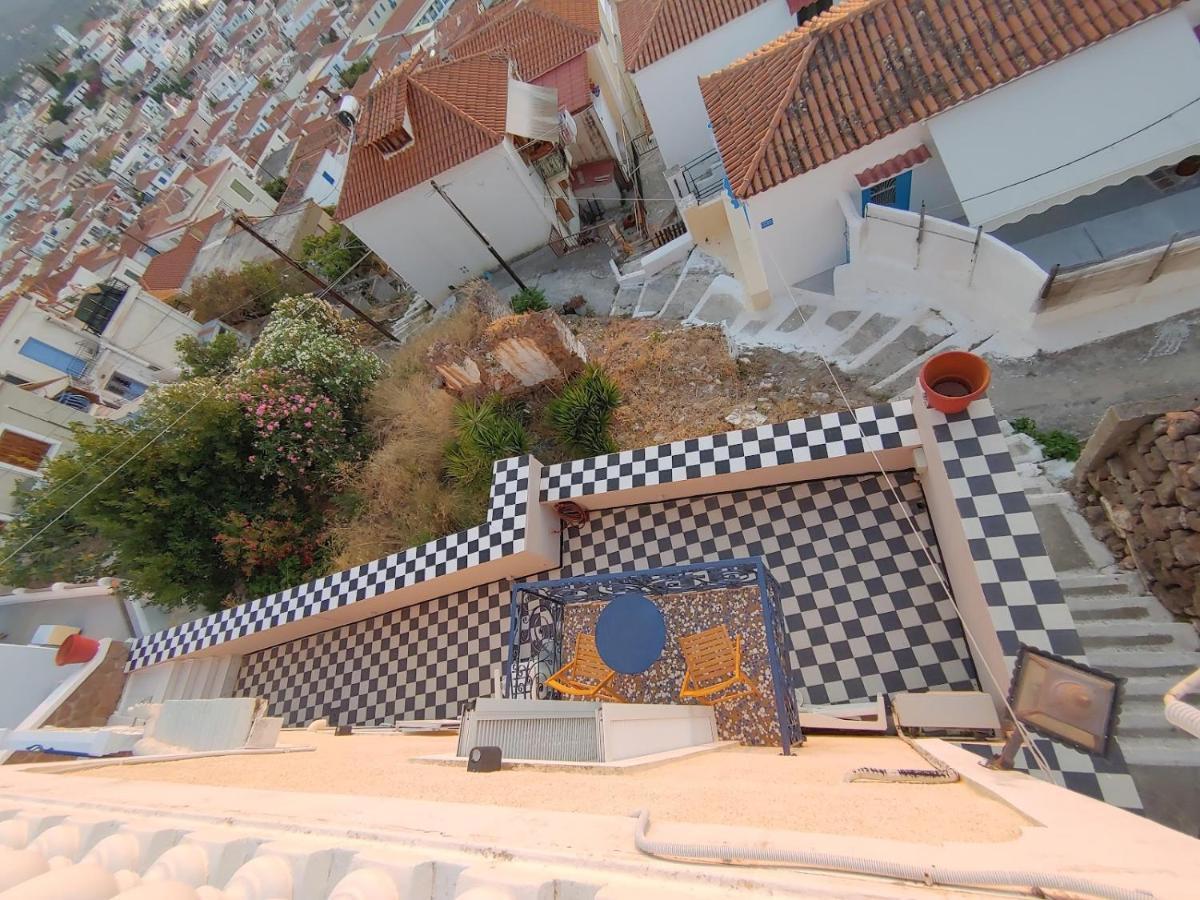Summer Dream Poros Town Bagian luar foto
