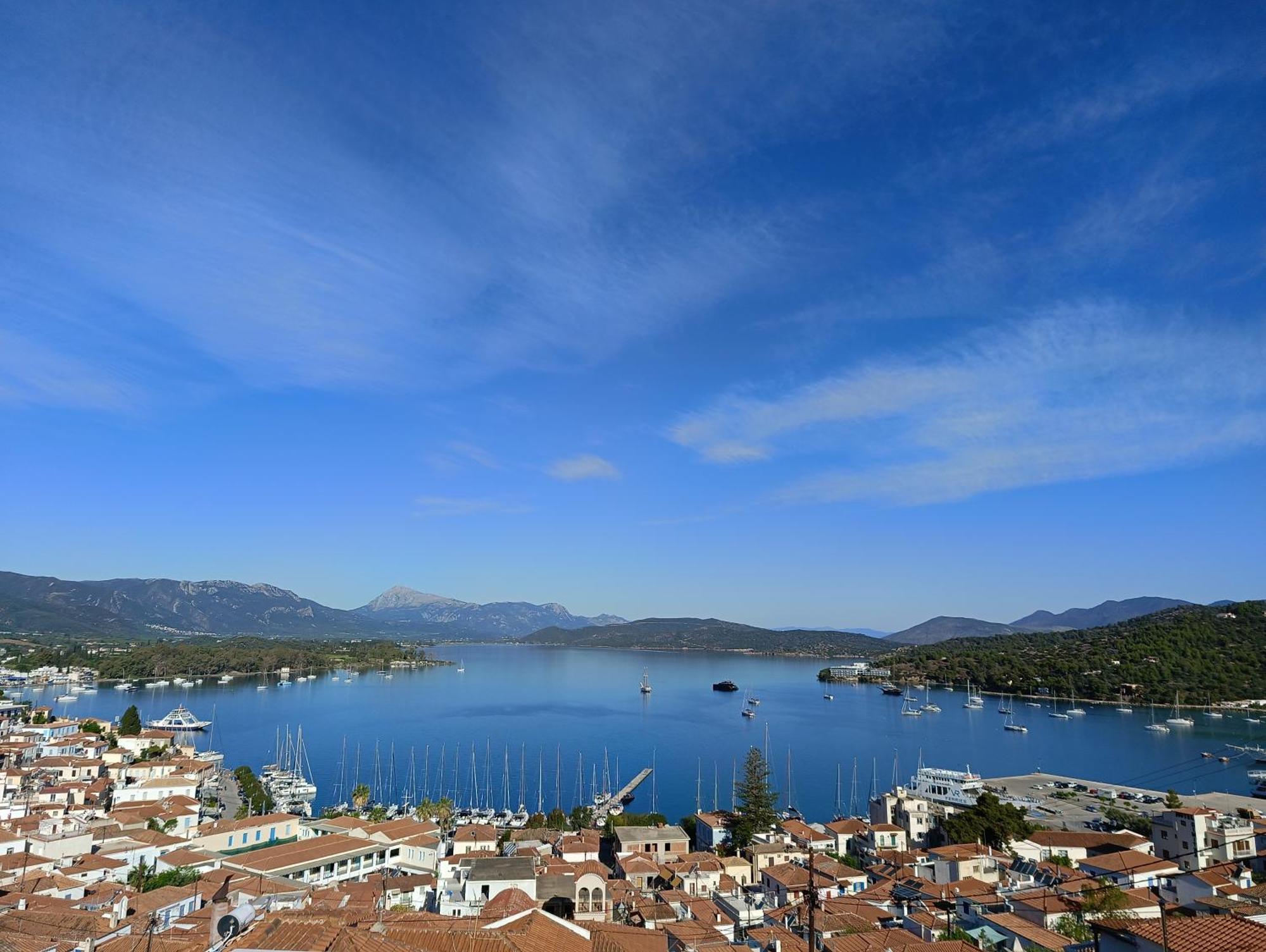 Summer Dream Poros Town Bagian luar foto