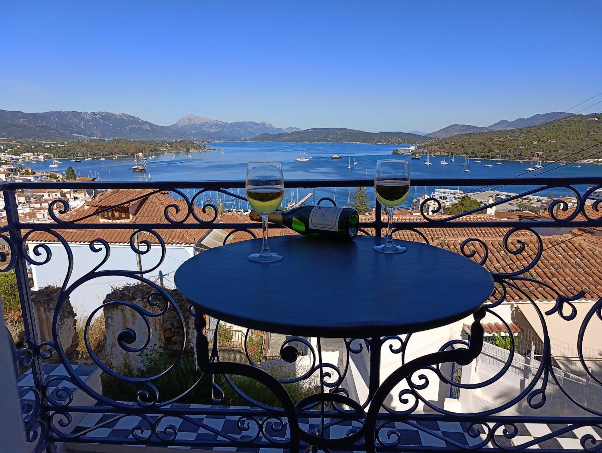 Summer Dream Poros Town Bagian luar foto