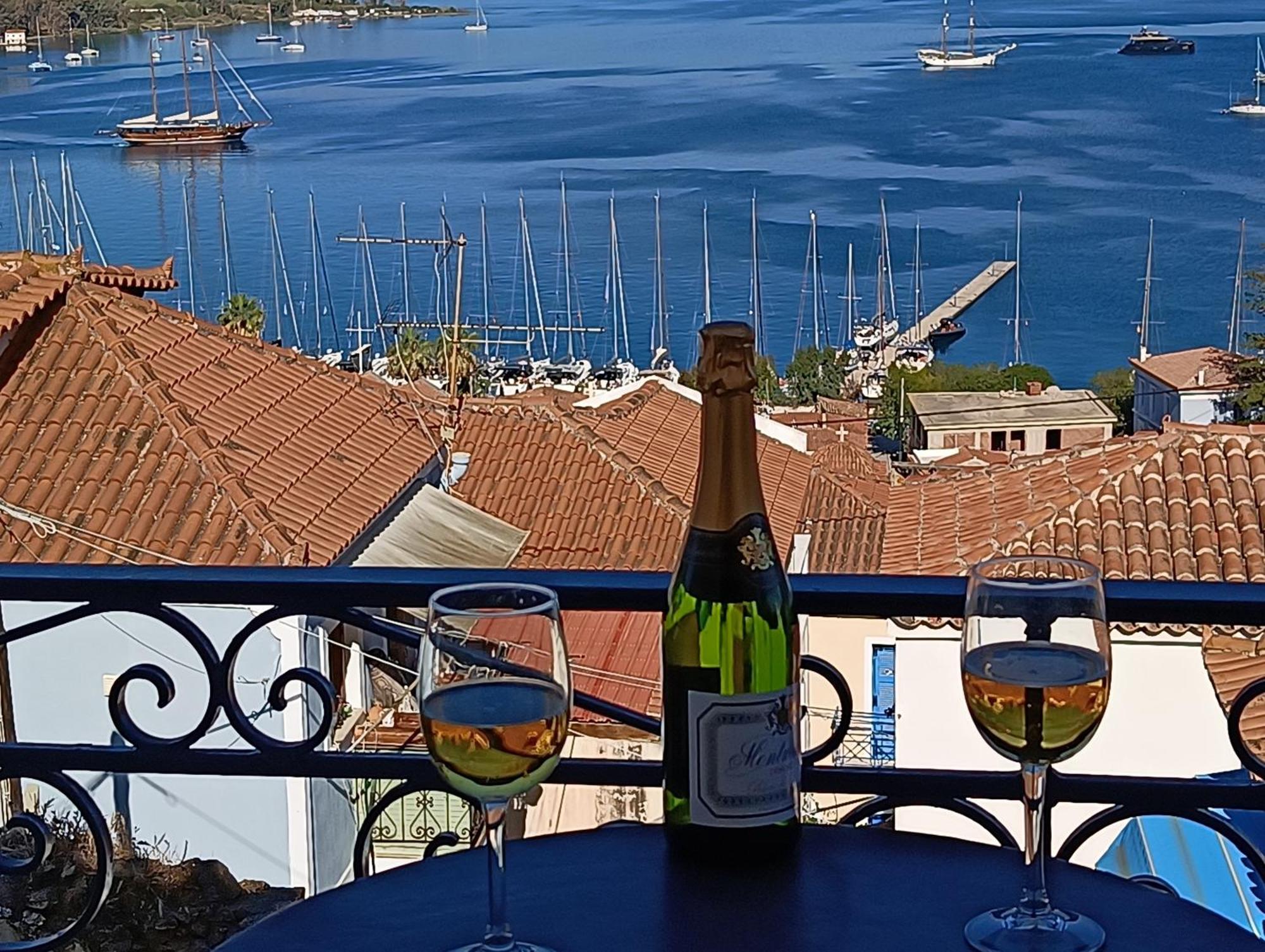Summer Dream Poros Town Bagian luar foto